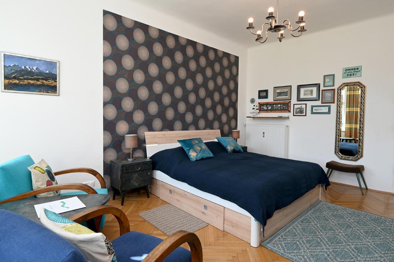 Das Karawankenplatz! Haus Der Geschenke-Carinthia Lejlighed Velden am Wörthersee Eksteriør billede